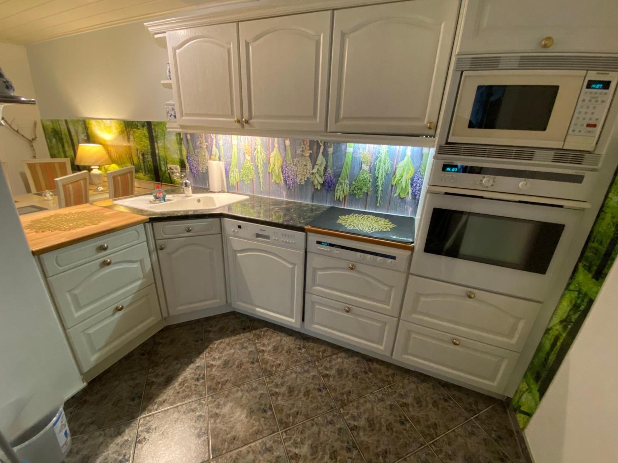 Grosse Helle Wohnung Am Wald In Bad Saarow Nahe Gruenheide Und Berlin Souterrain ภายนอก รูปภาพ