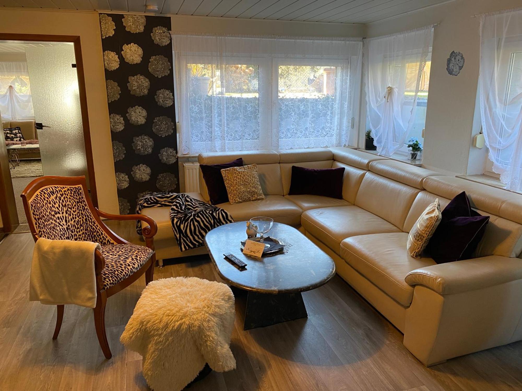 Grosse Helle Wohnung Am Wald In Bad Saarow Nahe Gruenheide Und Berlin Souterrain ภายนอก รูปภาพ