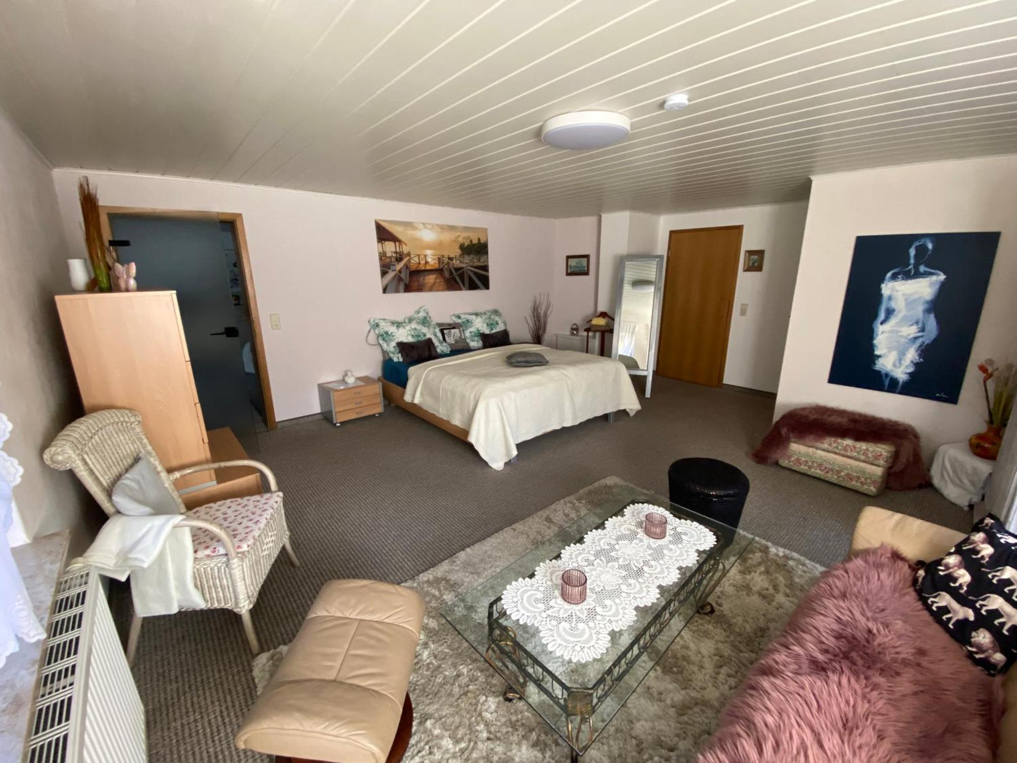 Grosse Helle Wohnung Am Wald In Bad Saarow Nahe Gruenheide Und Berlin Souterrain ภายนอก รูปภาพ
